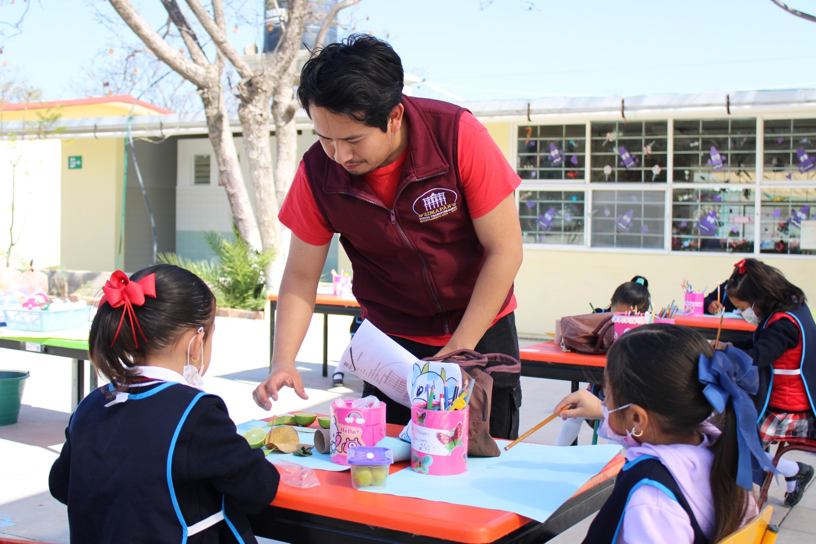 Realizaron taller artístico “El Jardín de las Huellas” en preescolar de Lázaro Cárdenas