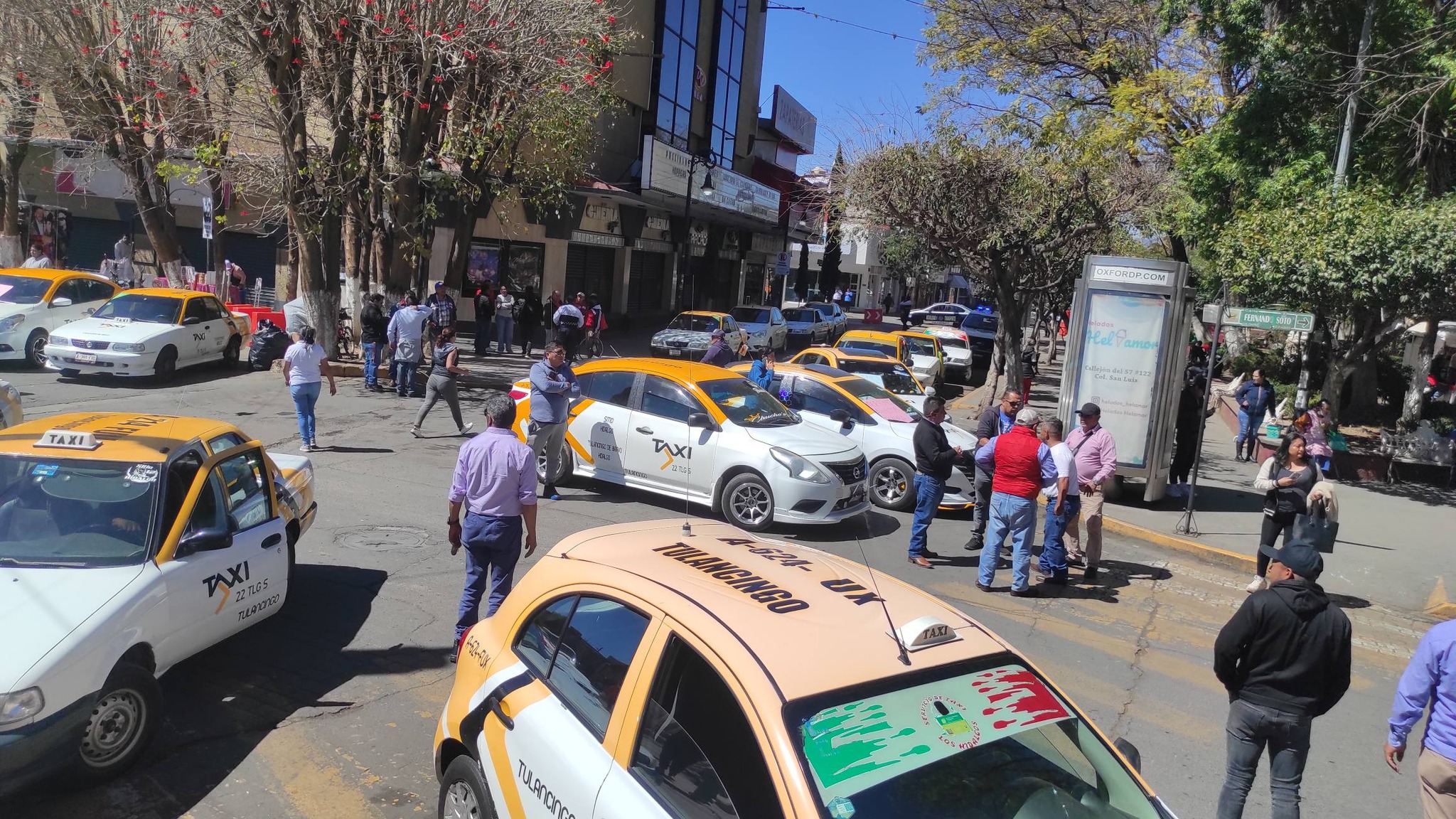 Taxistas se manifestaron en Tulancingo para exigir justicia por compañero detenido