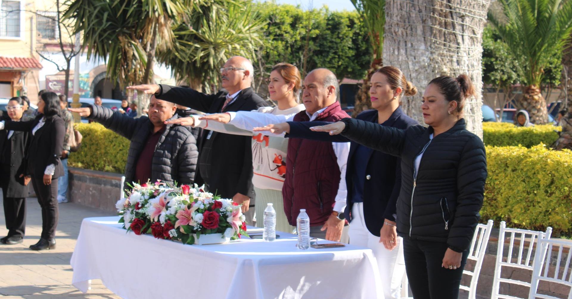 Tasquillo fortaleció la identidad nacional con acto cívico por el Día de la Bandera
