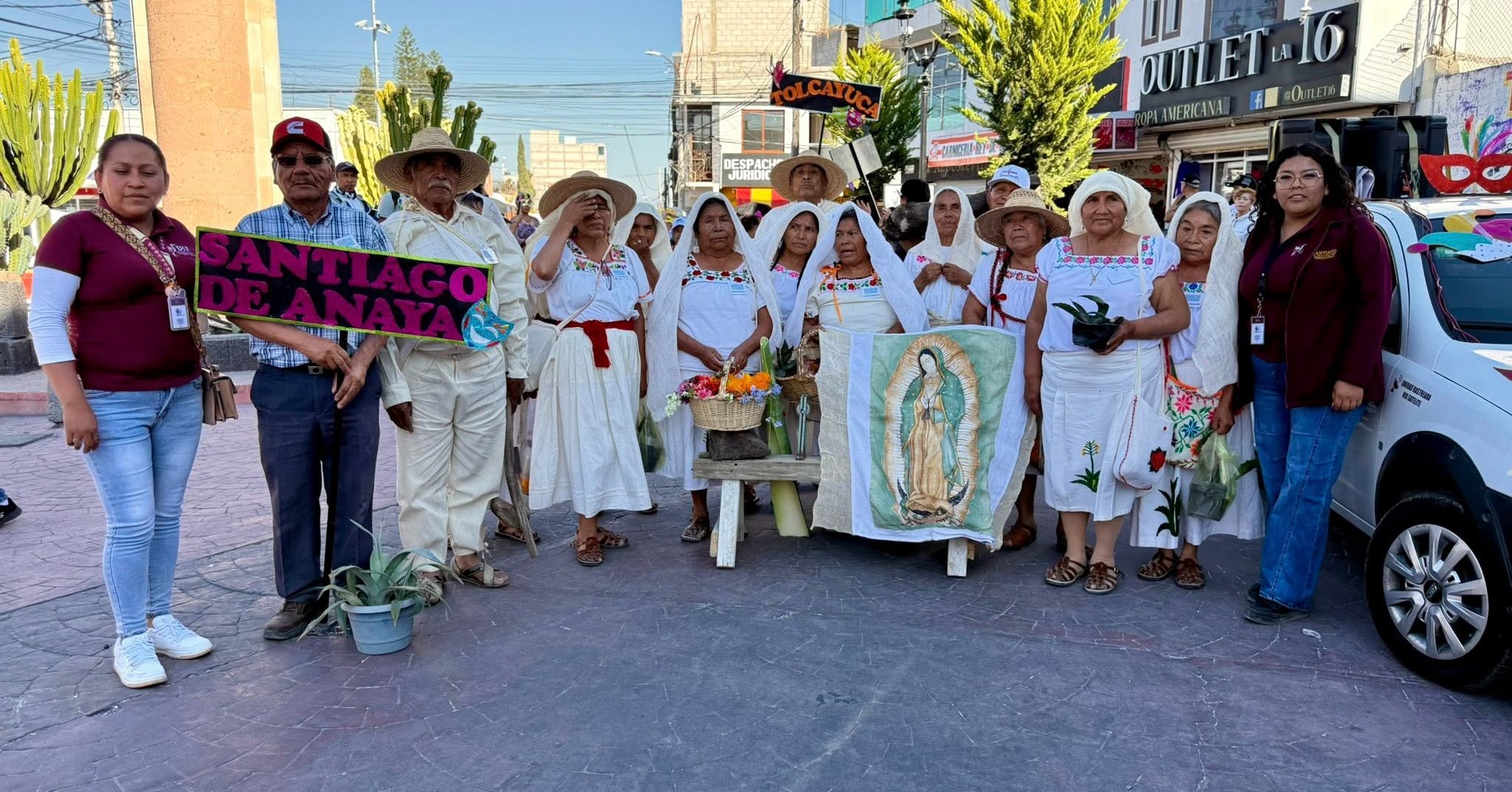 Adultos mayores de Santiago de Anaya participaron con entusiasmo en el Carnaval de Mixquiahuala 2026