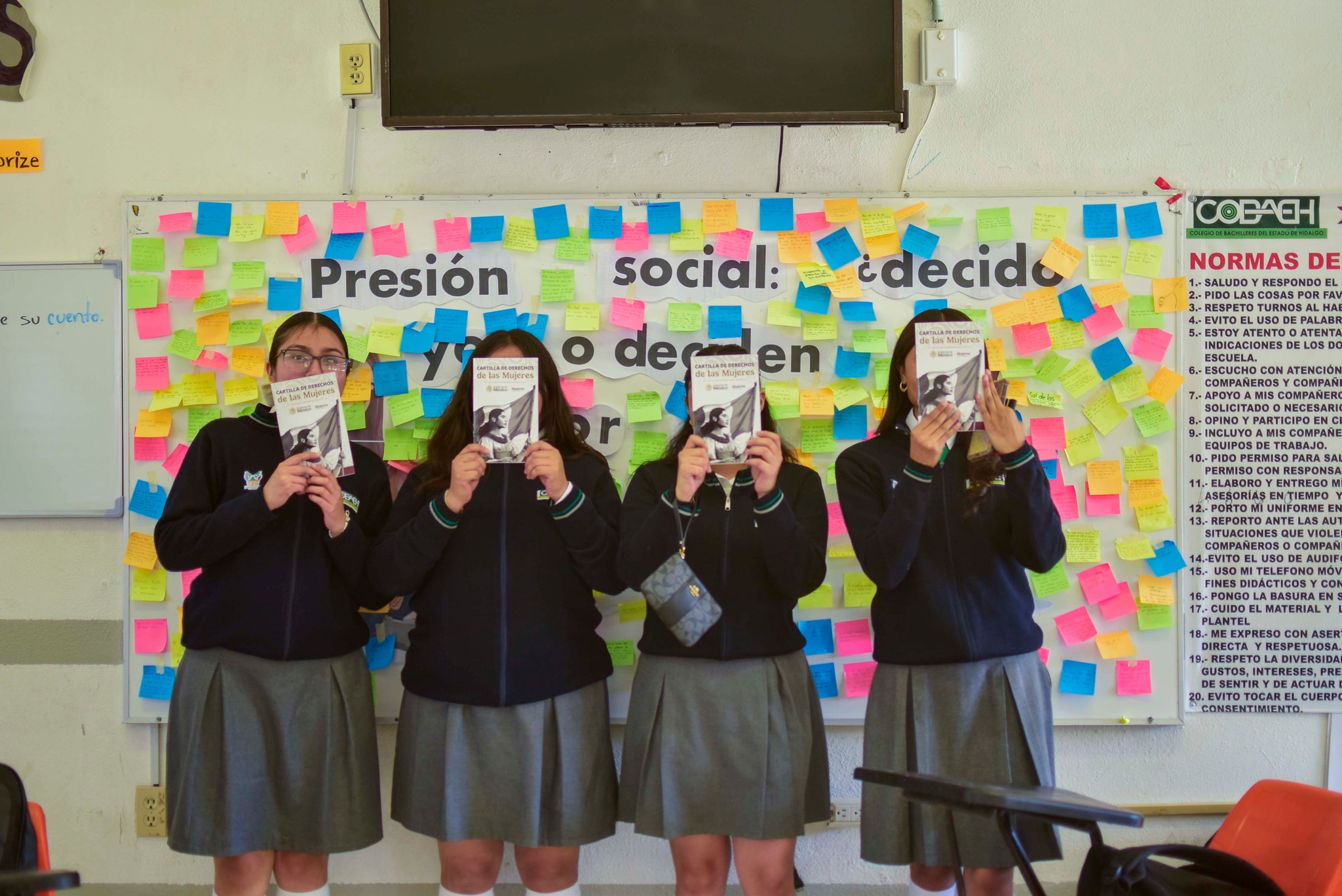 Realizaron Feria de la Salud para prevenir adicciones en estudiantes de COBAEH Tecozautla