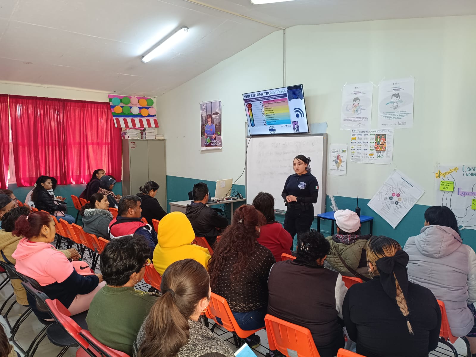 IMPULSAN PLÁTICAS SOBRE VIOLENCIA DIGITAL EN ESCUELAS DE TOLCAYUCA