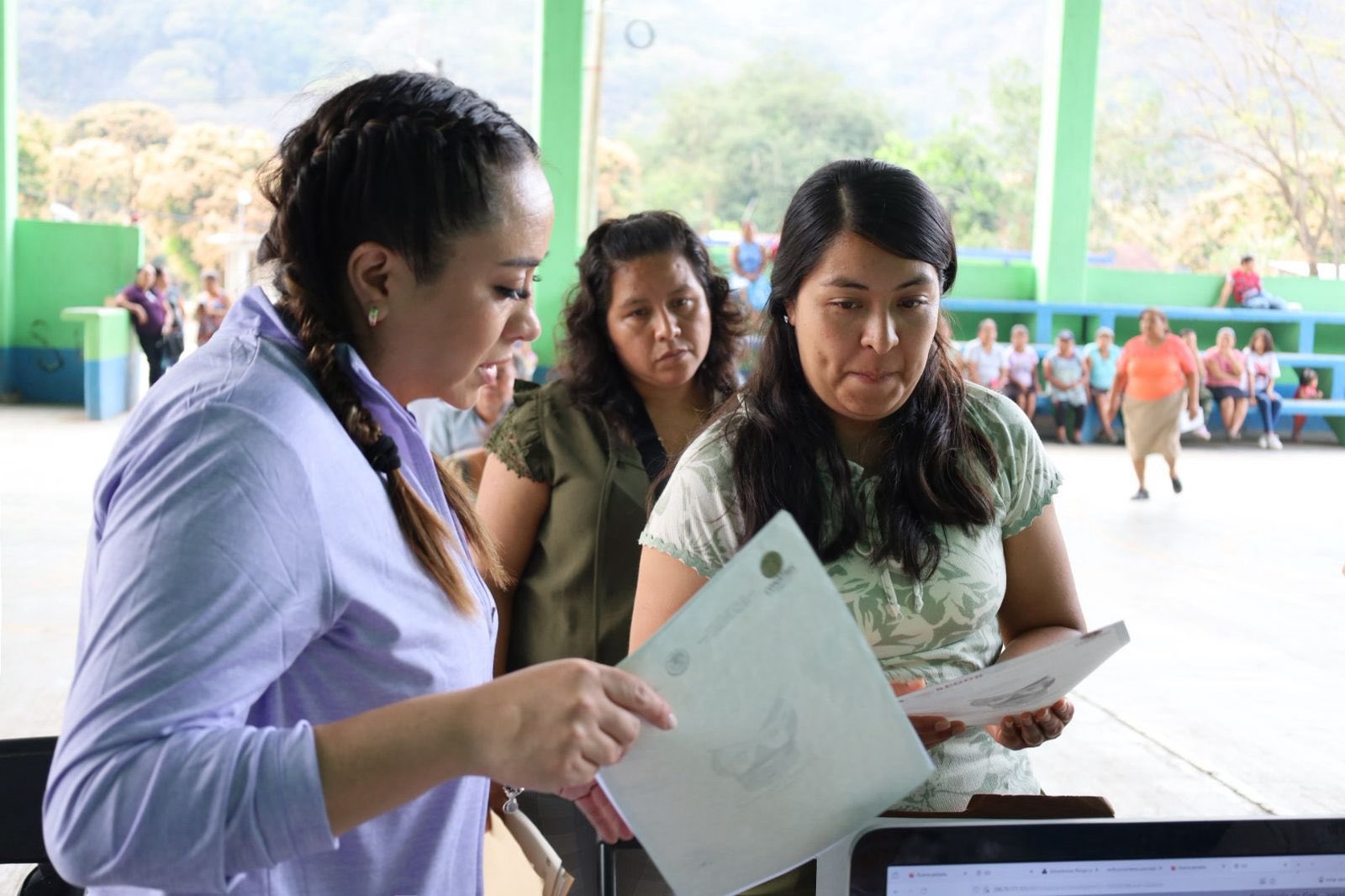 REALIZAN CARAVANA DE SERVICIOS MUNICIPALES EN CUXHUACÁN, MOLANGO
